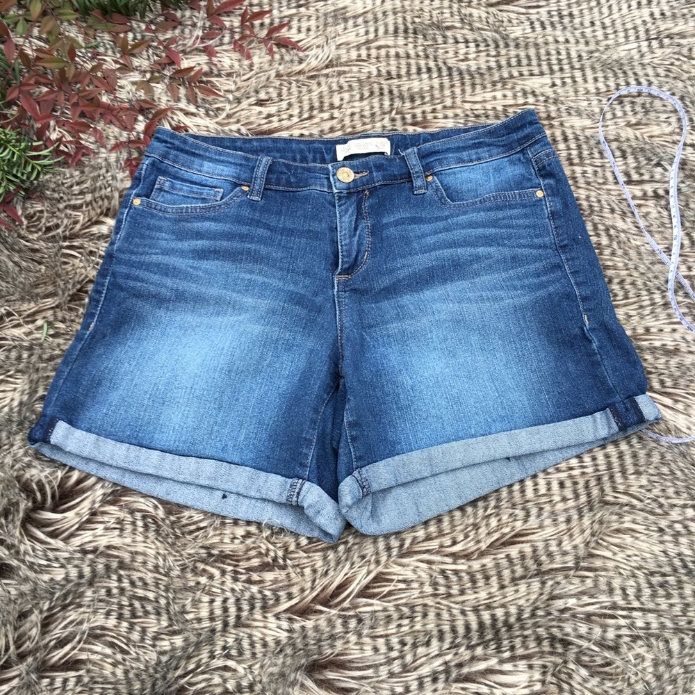 Vintage America Size 8 Denim Shorts
